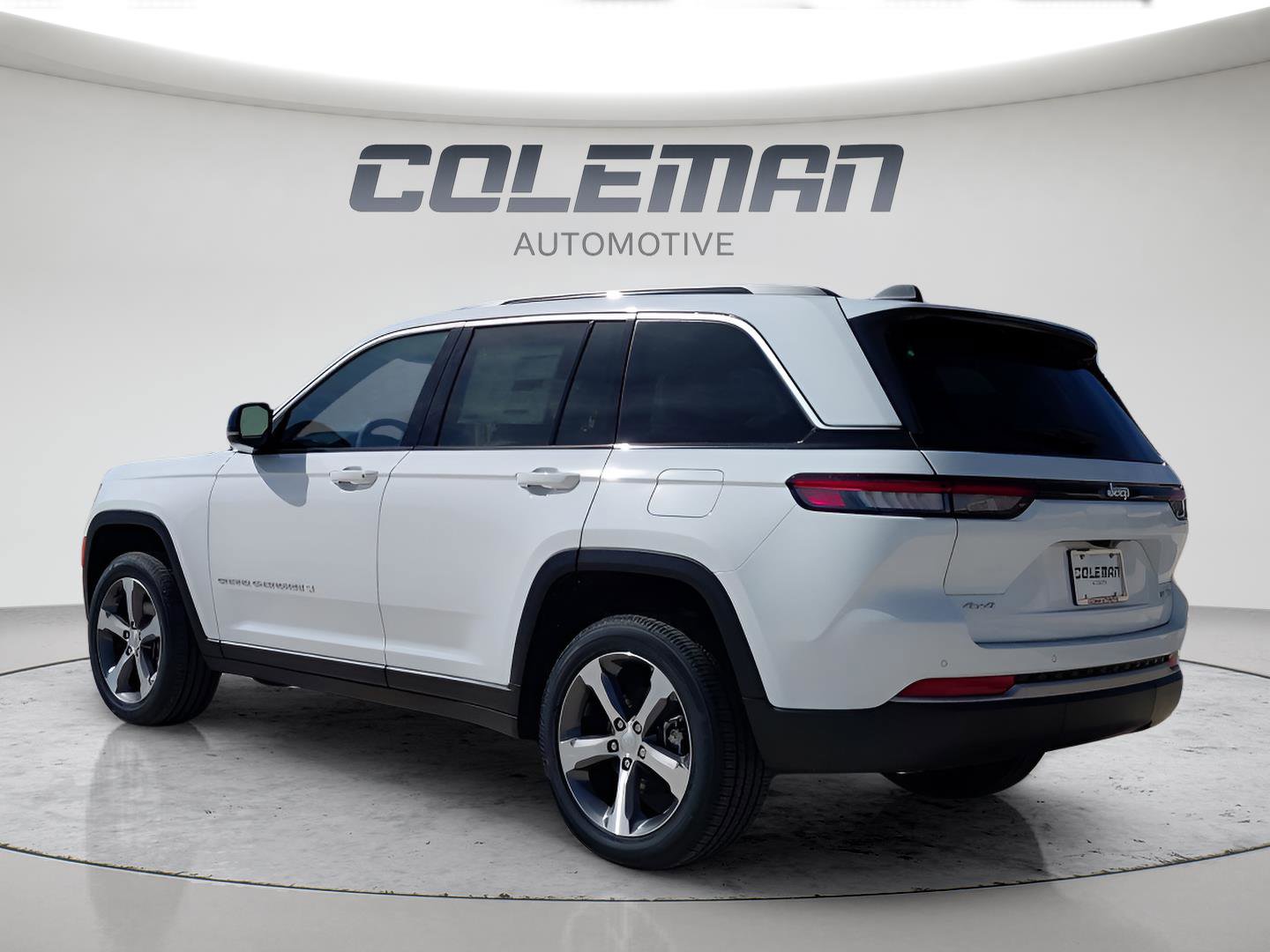 New 2026 Jeep Grand Cherokee Limited w/ Trailer Tow Package image 3