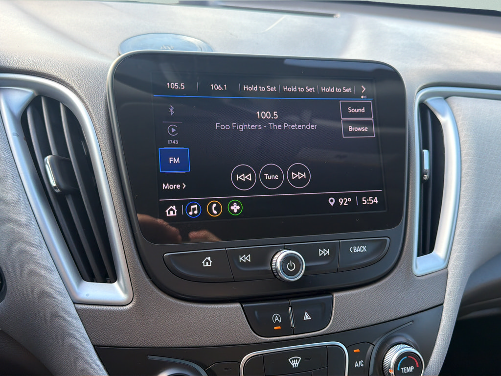 Used 2023 Chevrolet Malibu LS FWD image 22