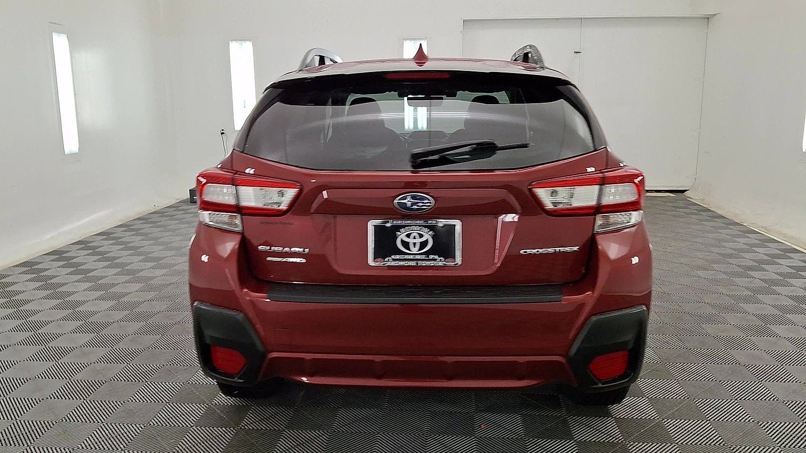 Used 2018 Subaru Crosstrek 2.0i Premium w/ Eyesight System image 3