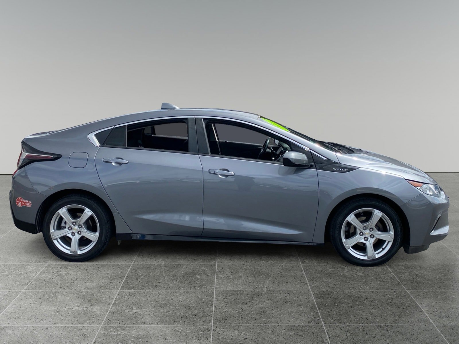 Used 2018 Chevrolet Volt LT w/ Comfort Package FWD image 6