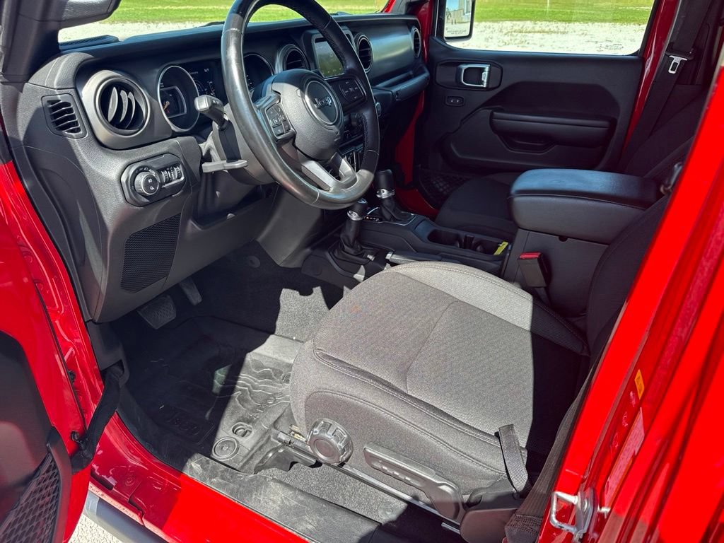 Used 2021 Jeep Gladiator Sport AWD/4WD image 17