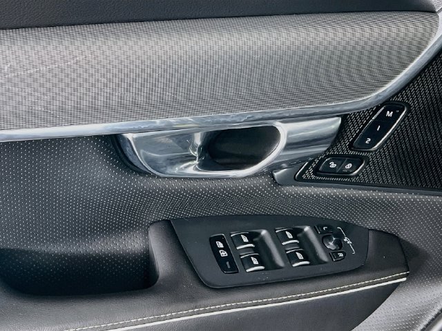 Used 2020 Volvo S90 T8 Inscription AWD/4WD image 19