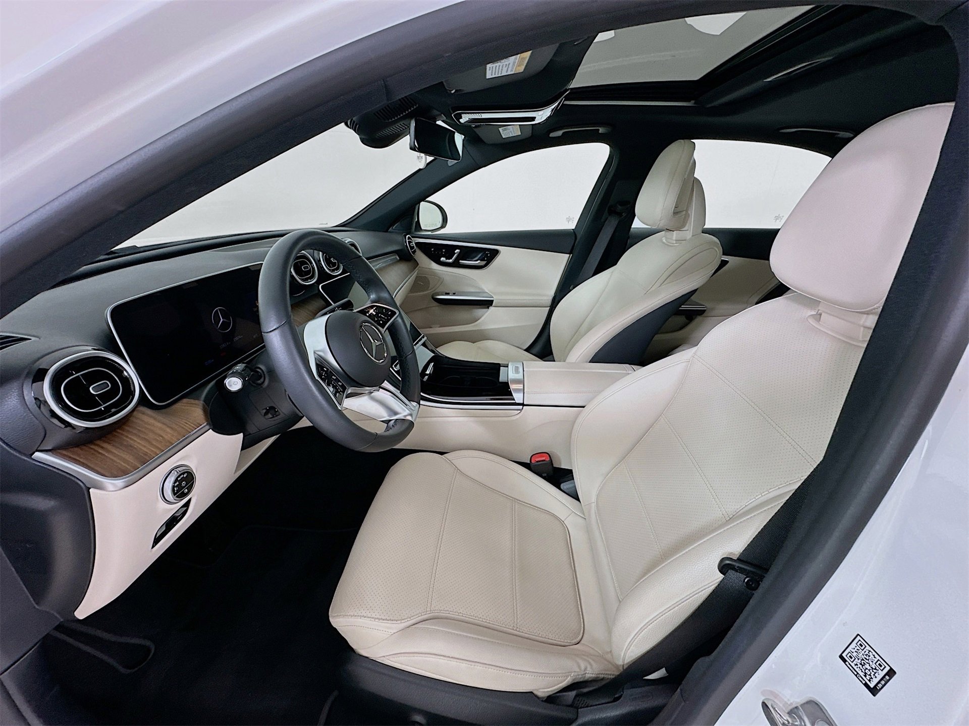 Certified 2025 Mercedes-Benz C 300 Sedan image 21