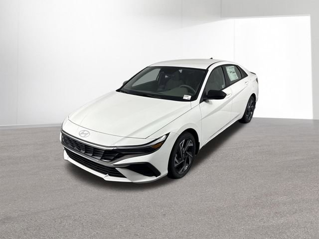 Used 2025 Hyundai Elantra Sport FWD image 45