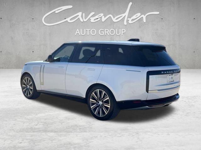 Used 2024 Land Rover Range Rover Autobiography AWD/4WD image 3