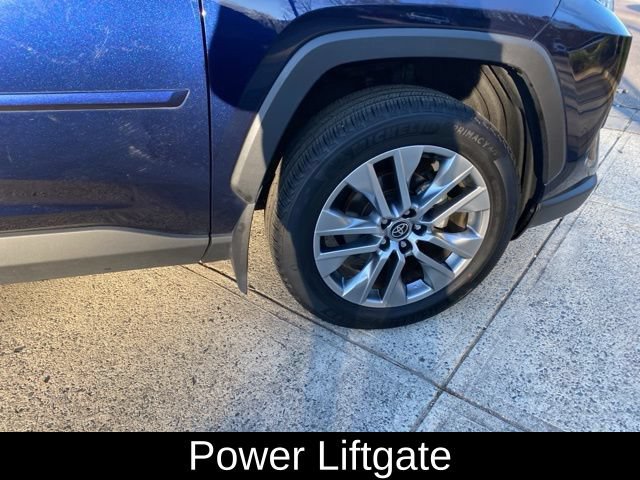 Used 2022 Toyota RAV4 XLE Premium AWD/4WD image 13