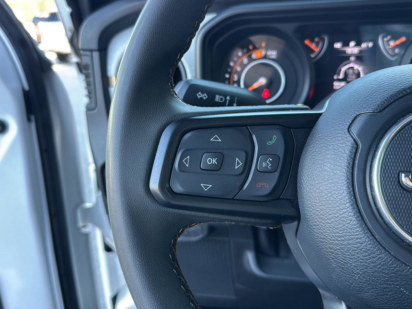 Used 2024 Jeep Wrangler Sport S image 18