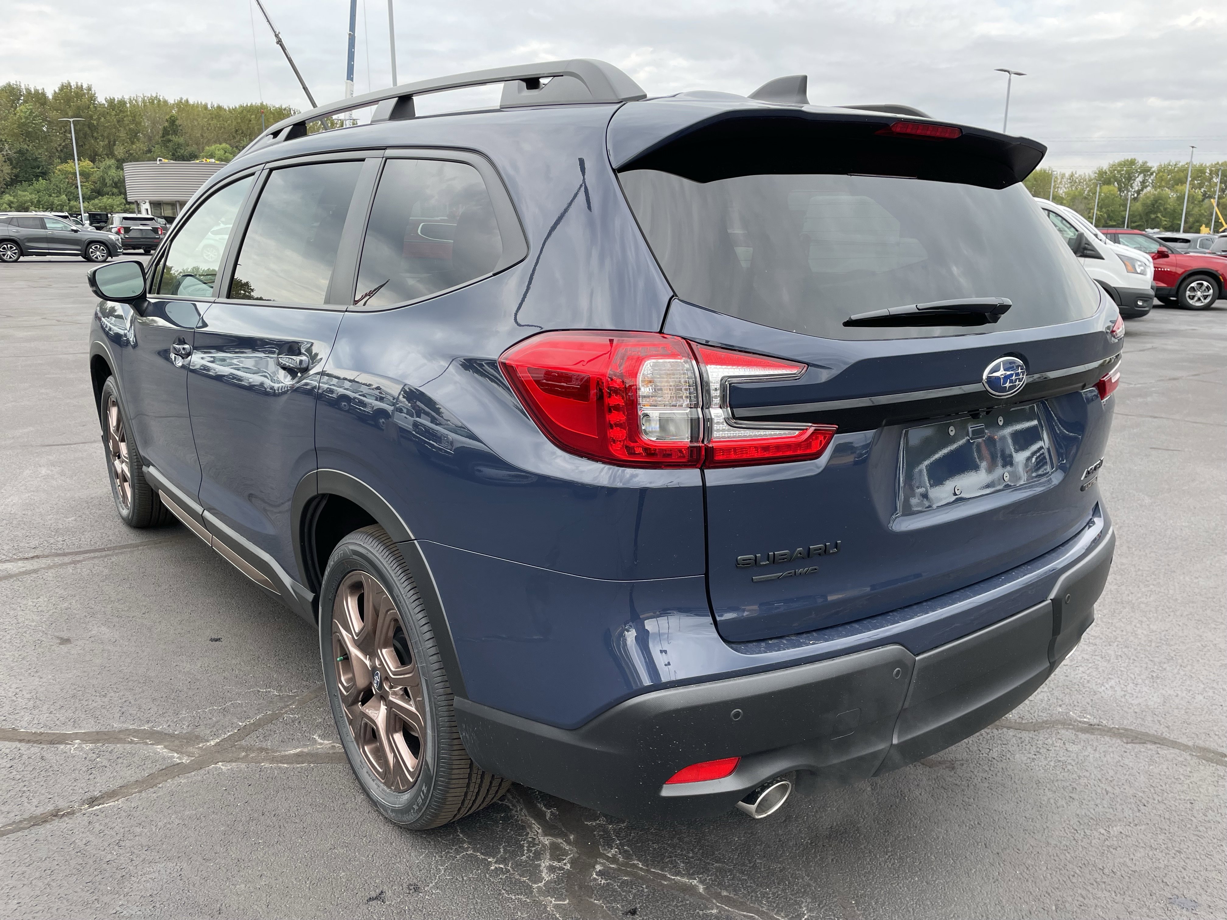 New 2025 Subaru Ascent Bronze Edition image 3