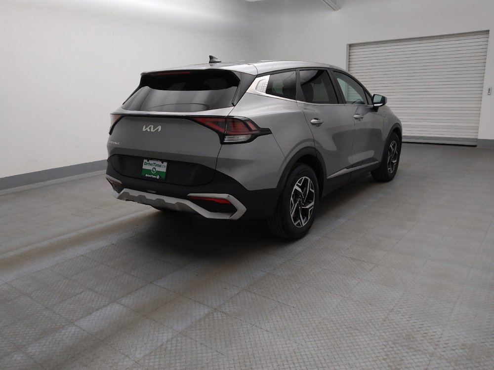 Used 2023 Kia Sportage LX image 9