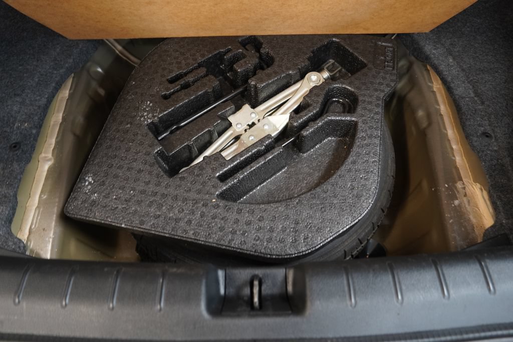 Used 2014 Honda Accord EX-L image 11