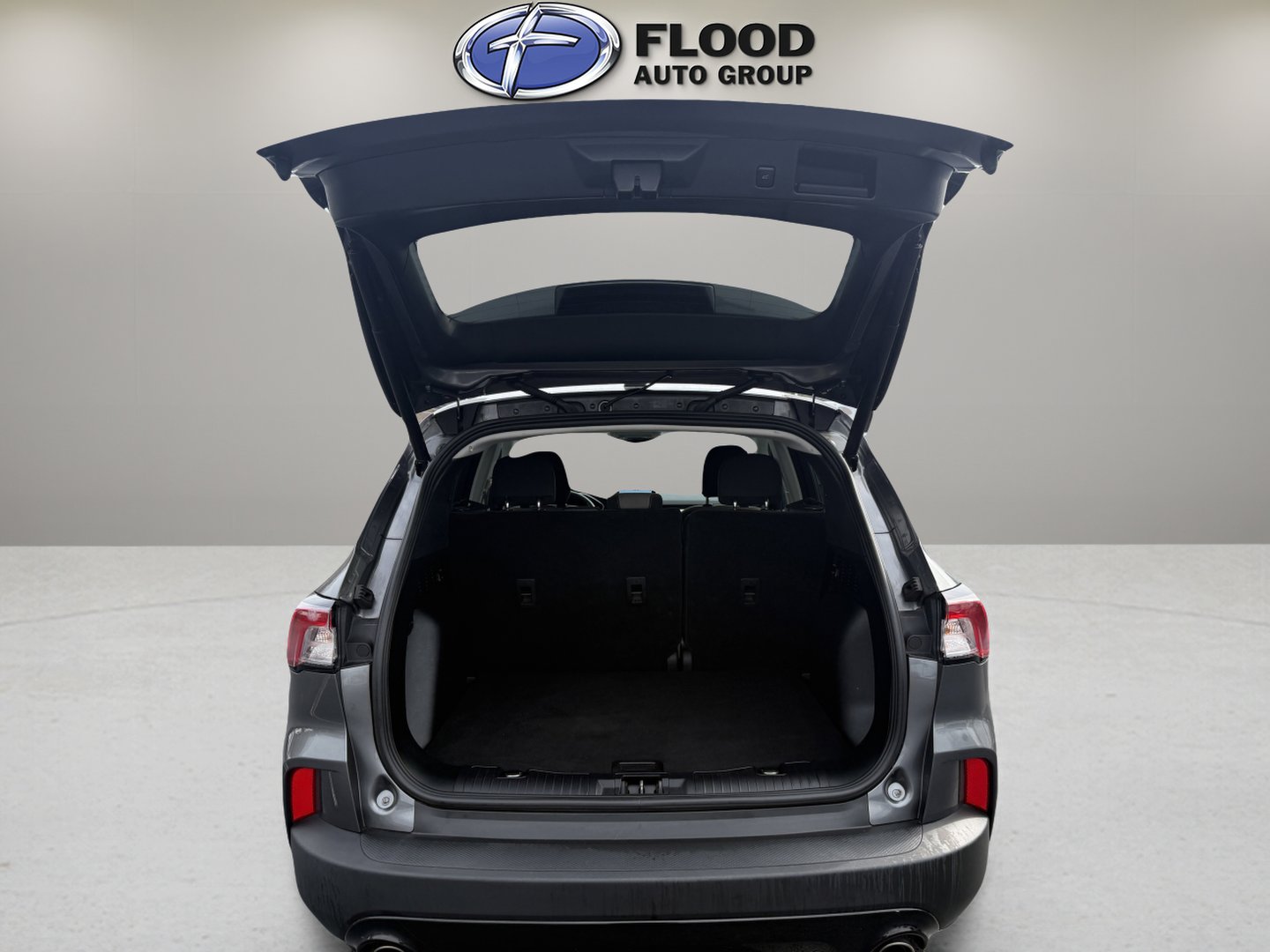 Certified 2022 Ford Escape SE w/ SE Sport Appearance Package AWD/4WD image 7