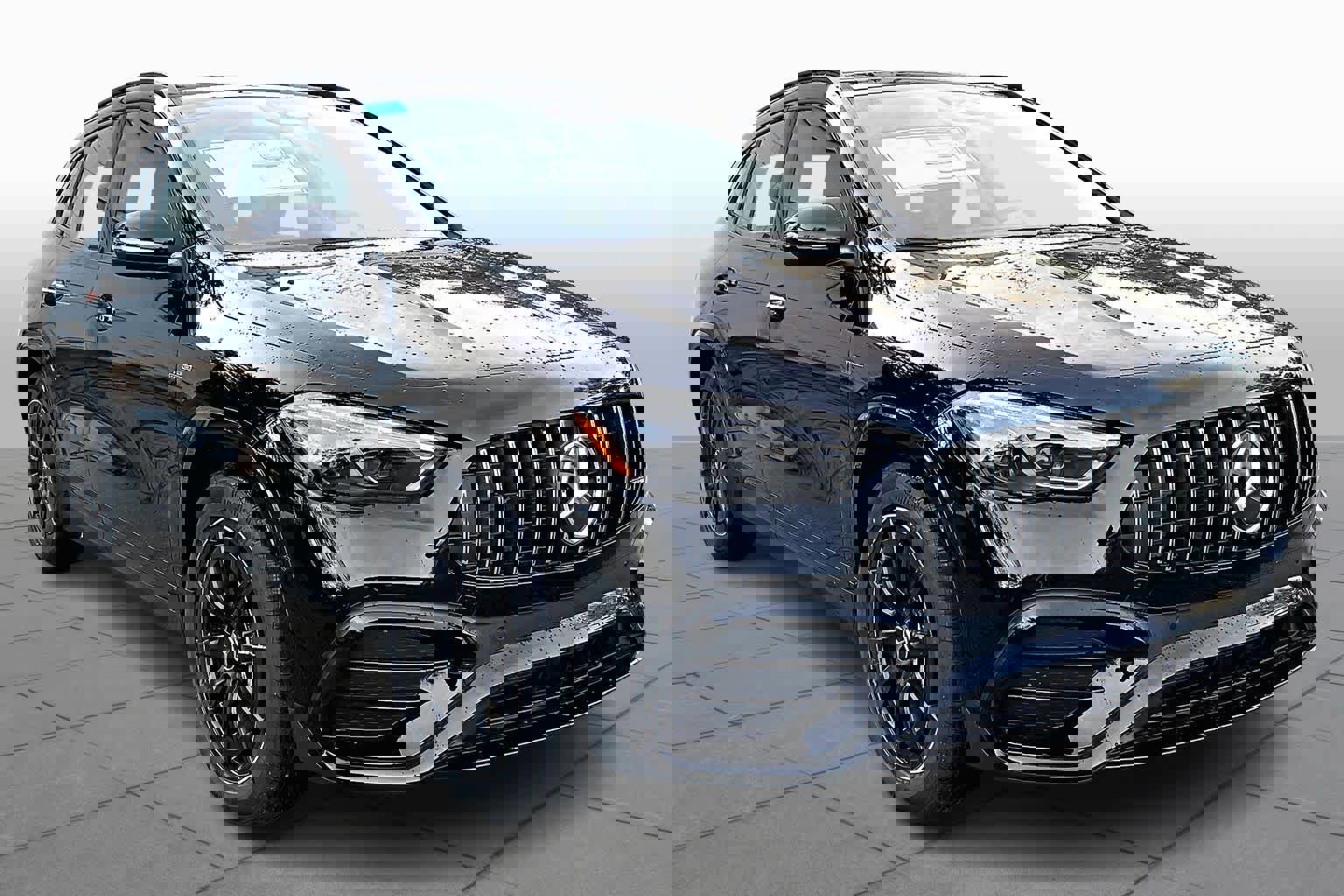 New 2026 Mercedes-Benz GLA 35 AMG 4MATIC image 2