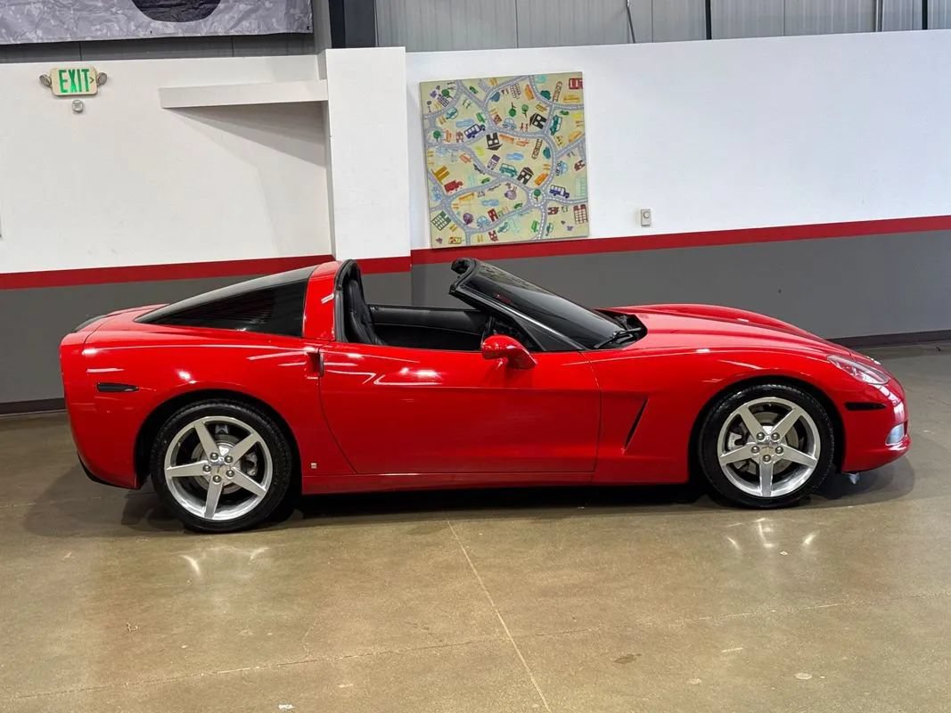 Used 2008 Chevrolet Corvette Coupe w/ Preferred Equipment Group RWD image 72