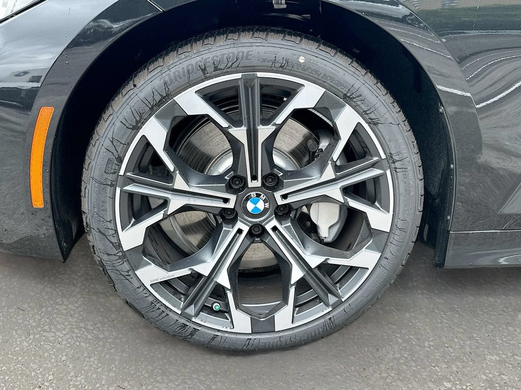 Used 2026 BMW 330i xDrive Sedan w/ Premium Package AWD/4WD image 33