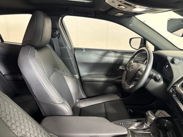 Used 2019 Lexus UX 250h AWD/4WD image 33