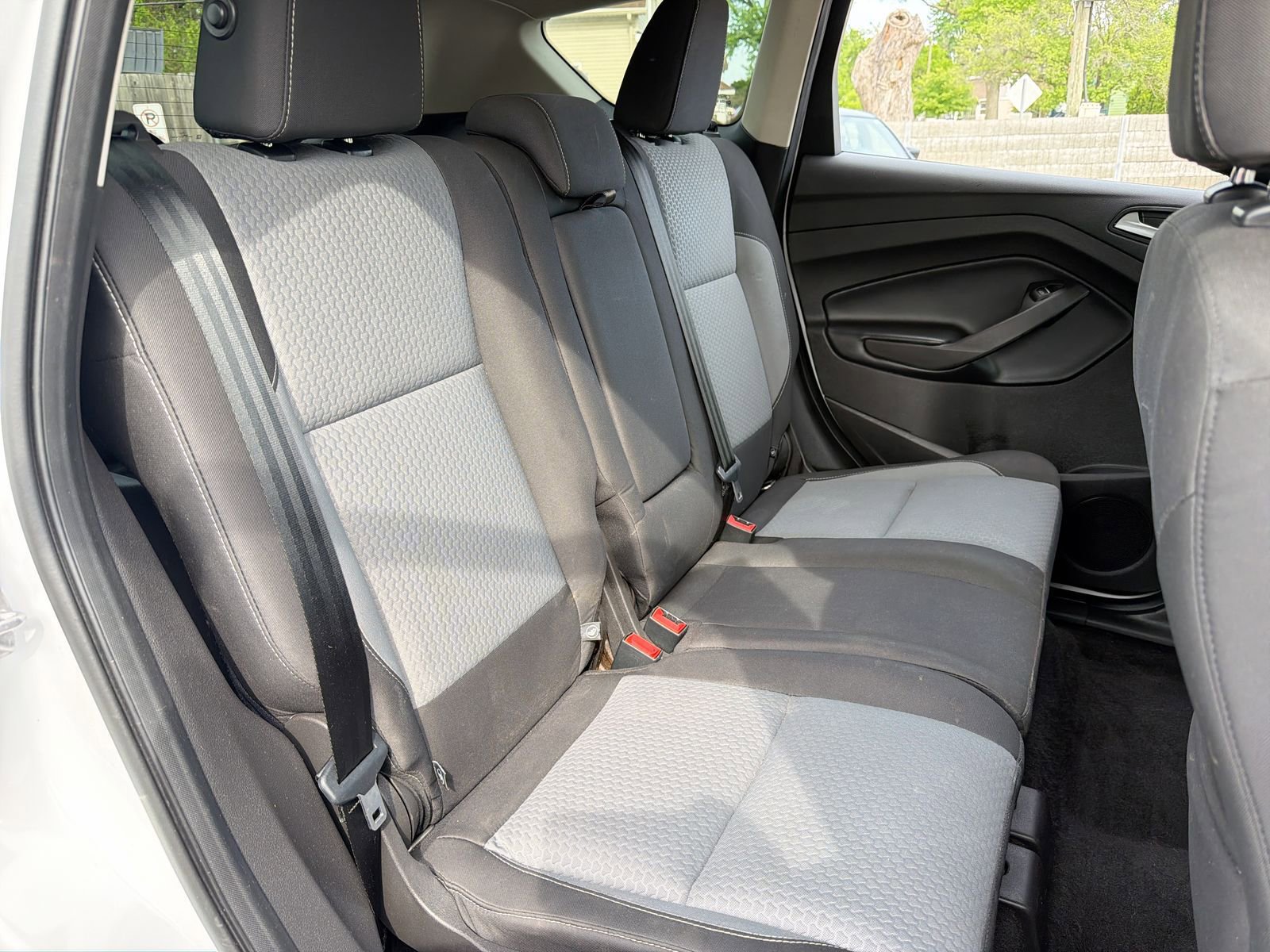 Used 2017 Ford Escape SE w/ Equipment Group 201A FWD image 22