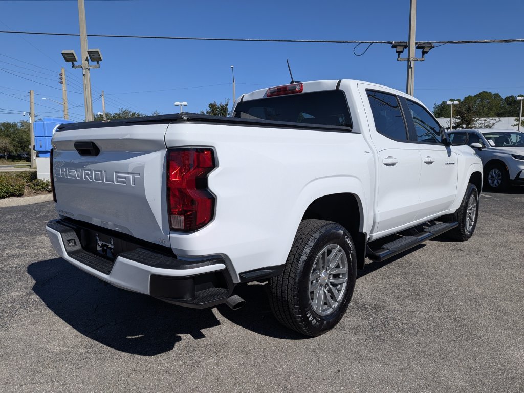Used 2023 Chevrolet Colorado LT RWD image 4