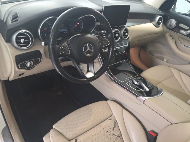 Used 2018 Mercedes-Benz GLC 300 4MATIC image 9