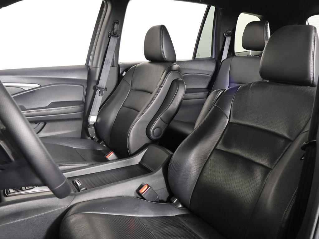 Used 2023 Honda Passport EX-L image 31