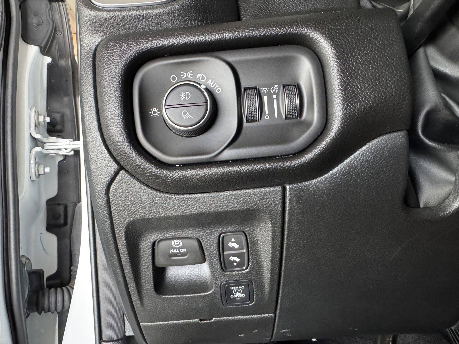 Used 2025 RAM 1500 Big Horn AWD/4WD image 25