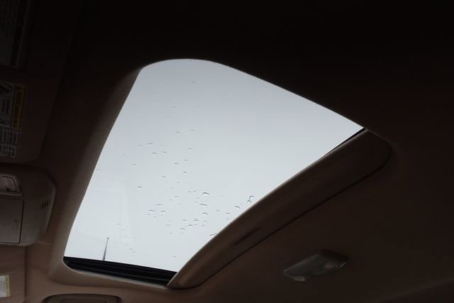 Used 2010 Toyota Tundra Limited image 27