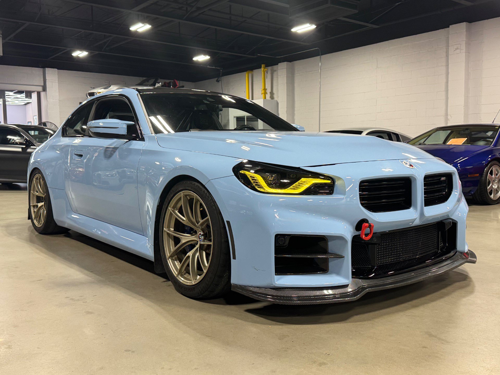 Used 2023 BMW M2 w/ Lighting Package RWD image 2