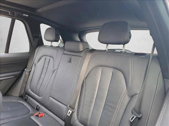 Used 2022 BMW X5 xDrive40i w/ Premium Package image 15