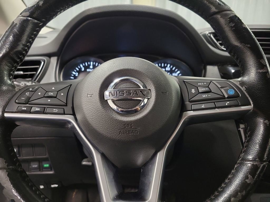 Used 2020 Nissan Rogue Sport SV w/ Technology Package image 19