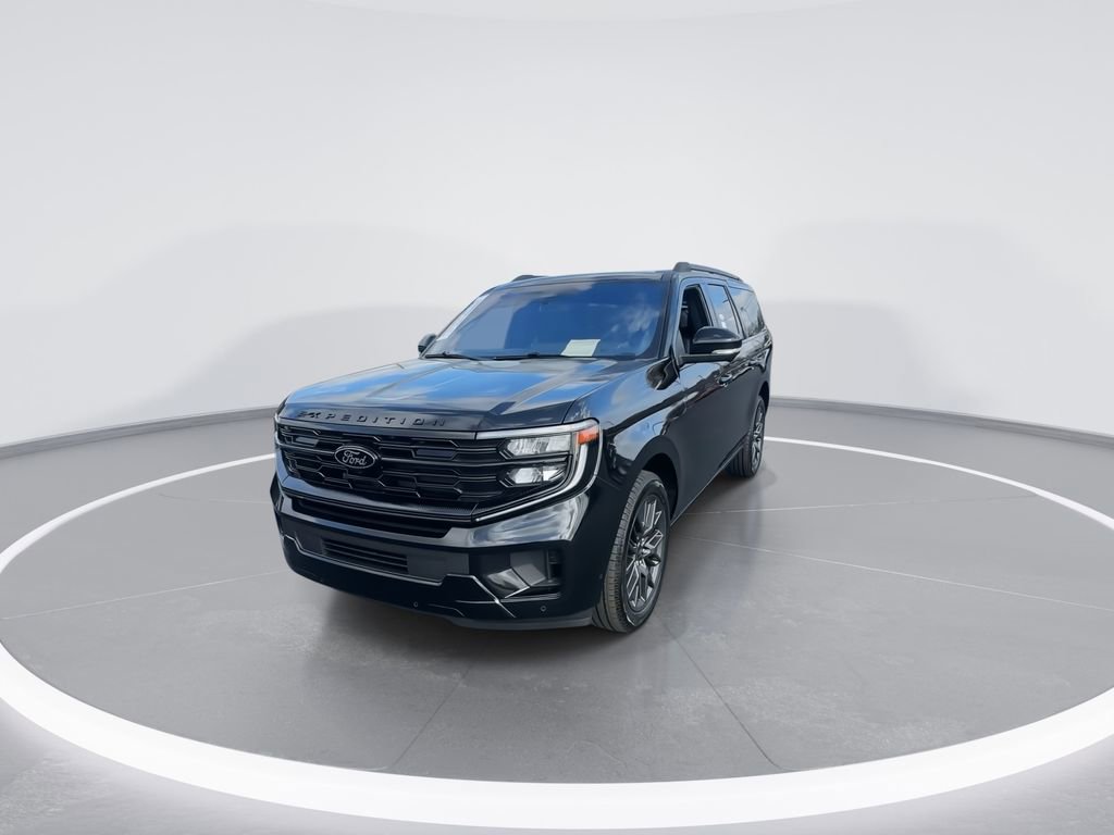 Used 2025 Ford Expedition Max Platinum w/ Stealth Performance Package AWD/4WD image 4