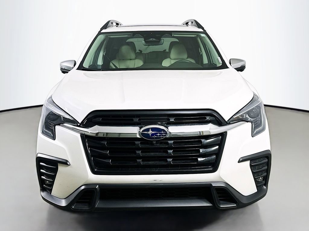 Used 2023 Subaru Ascent Limited w/ Technology Package image 2