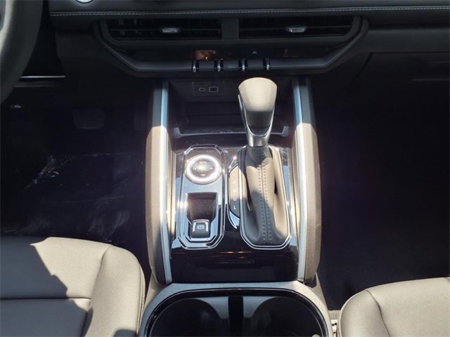 New 2025 Chevrolet Colorado LT w/ LT Convenience Package image 17