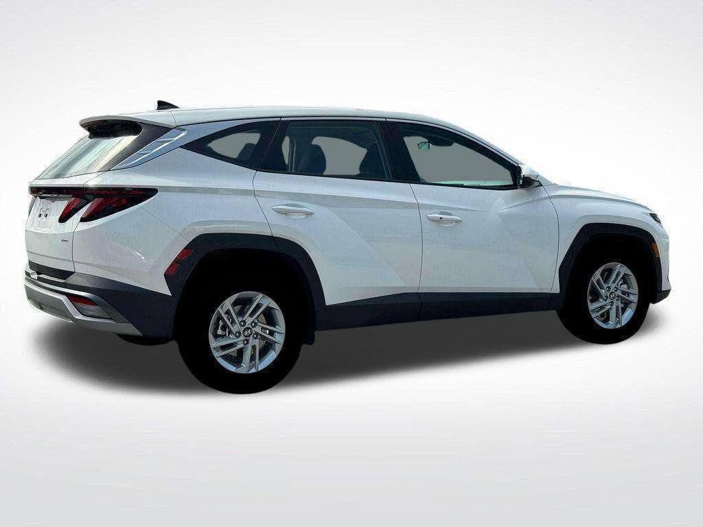 New 2025 Hyundai Tucson SE AWD/4WD image 8