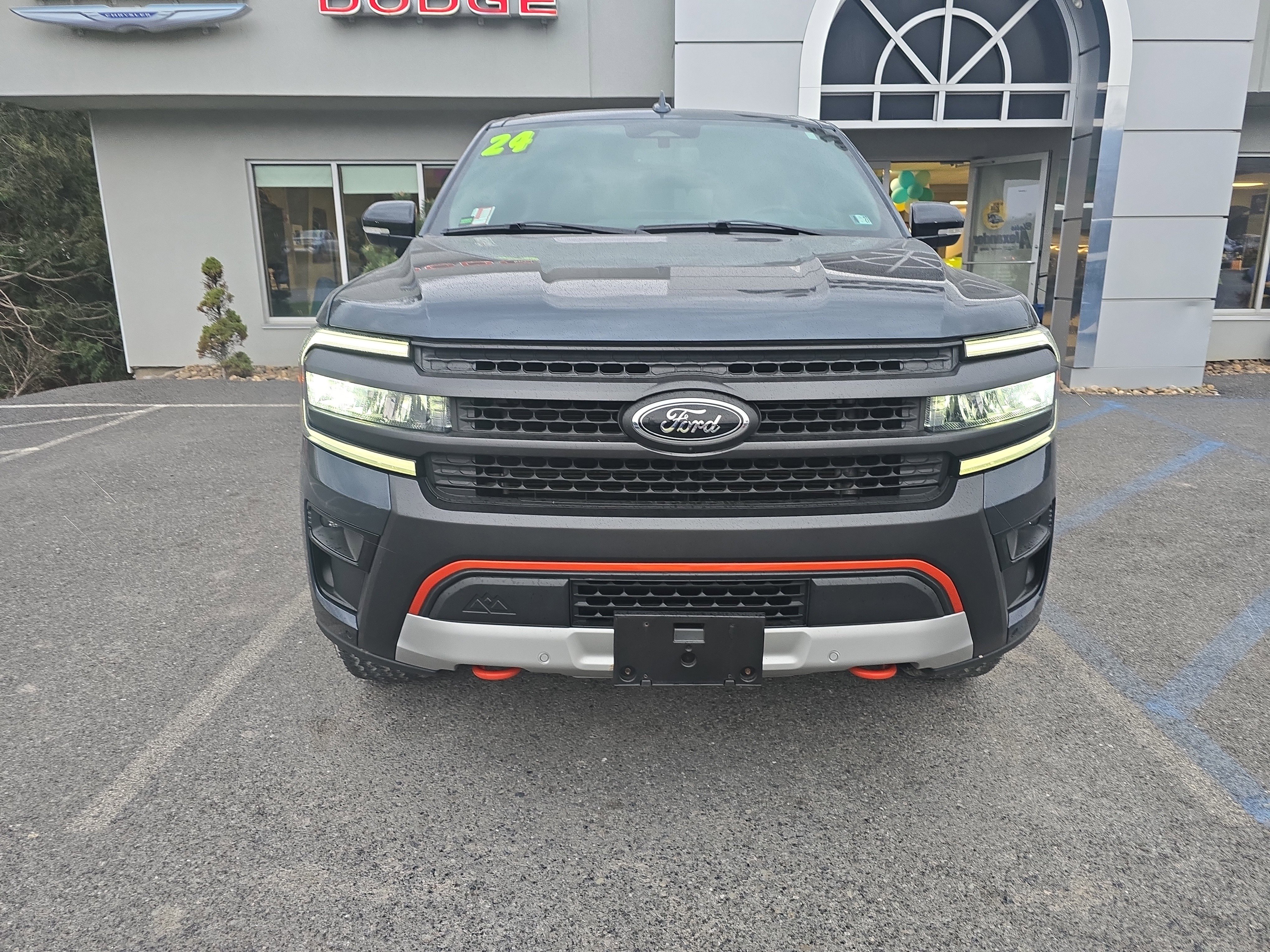 Used 2024 Ford Expedition Timberline image 9