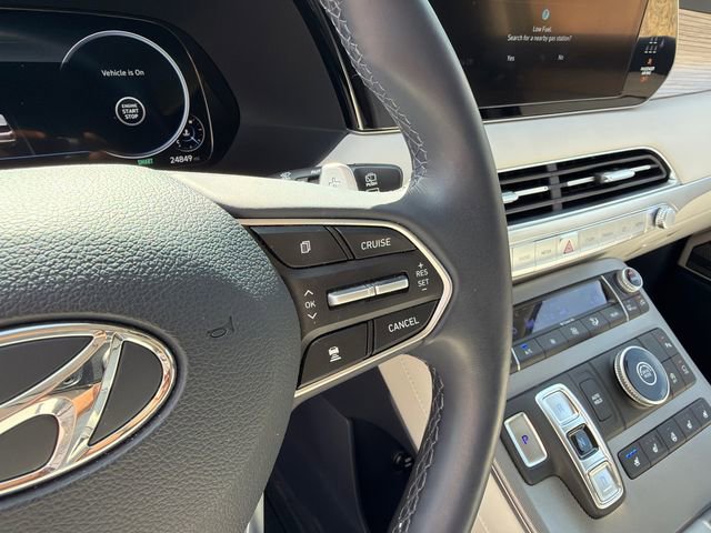Used 2022 Hyundai Palisade Limited w/ Winter Package image 25