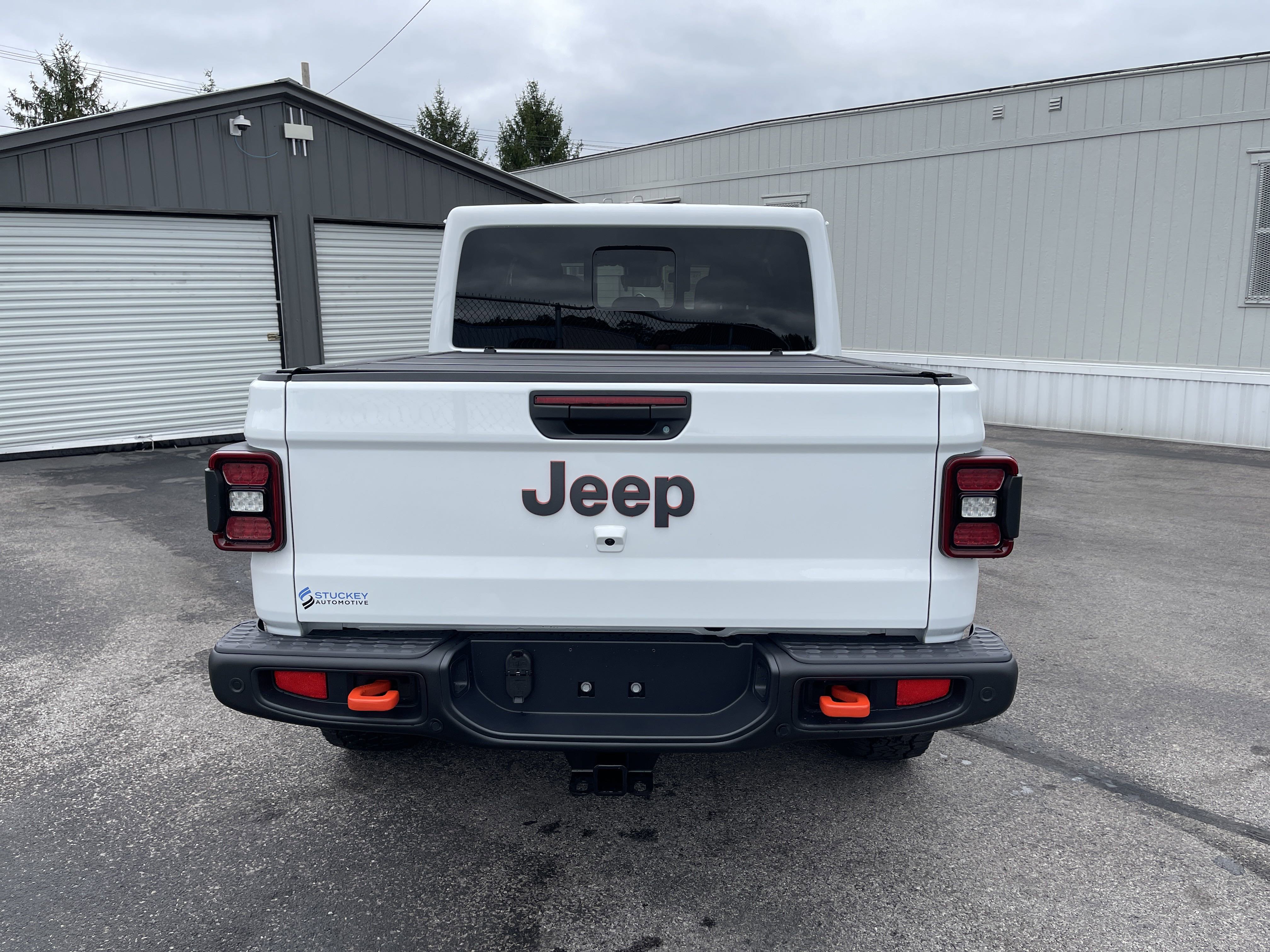 New 2025 Jeep Gladiator Mojave image 4