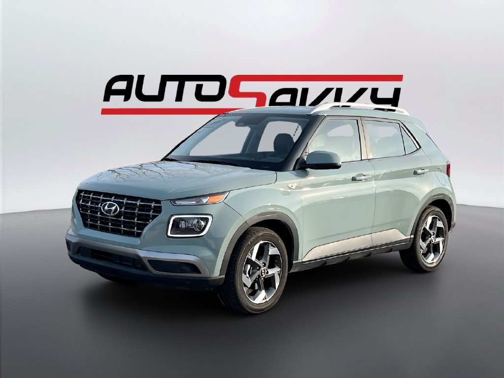 Used 2025 Hyundai Venue Limited FWD image 3