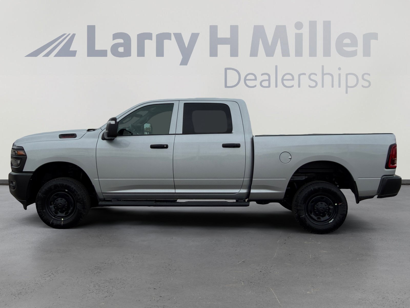 New 2026 RAM 2500 Tradesman AWD/4WD image 3
