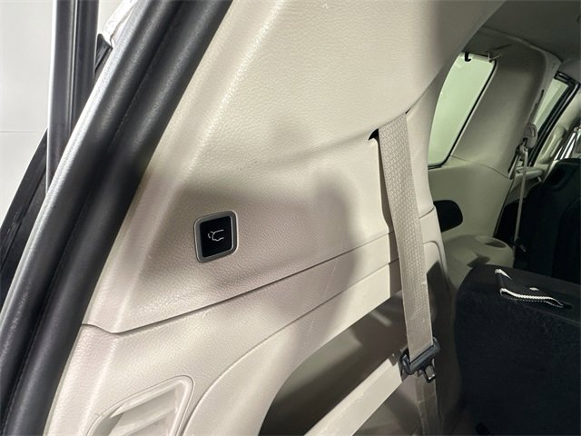 Certified 2017 Chrysler Pacifica Touring Plus image 9