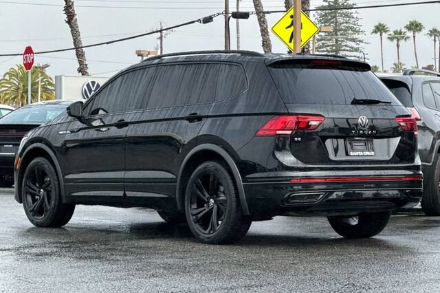 Used 2024 Volkswagen Tiguan SE R-Line FWD image 6