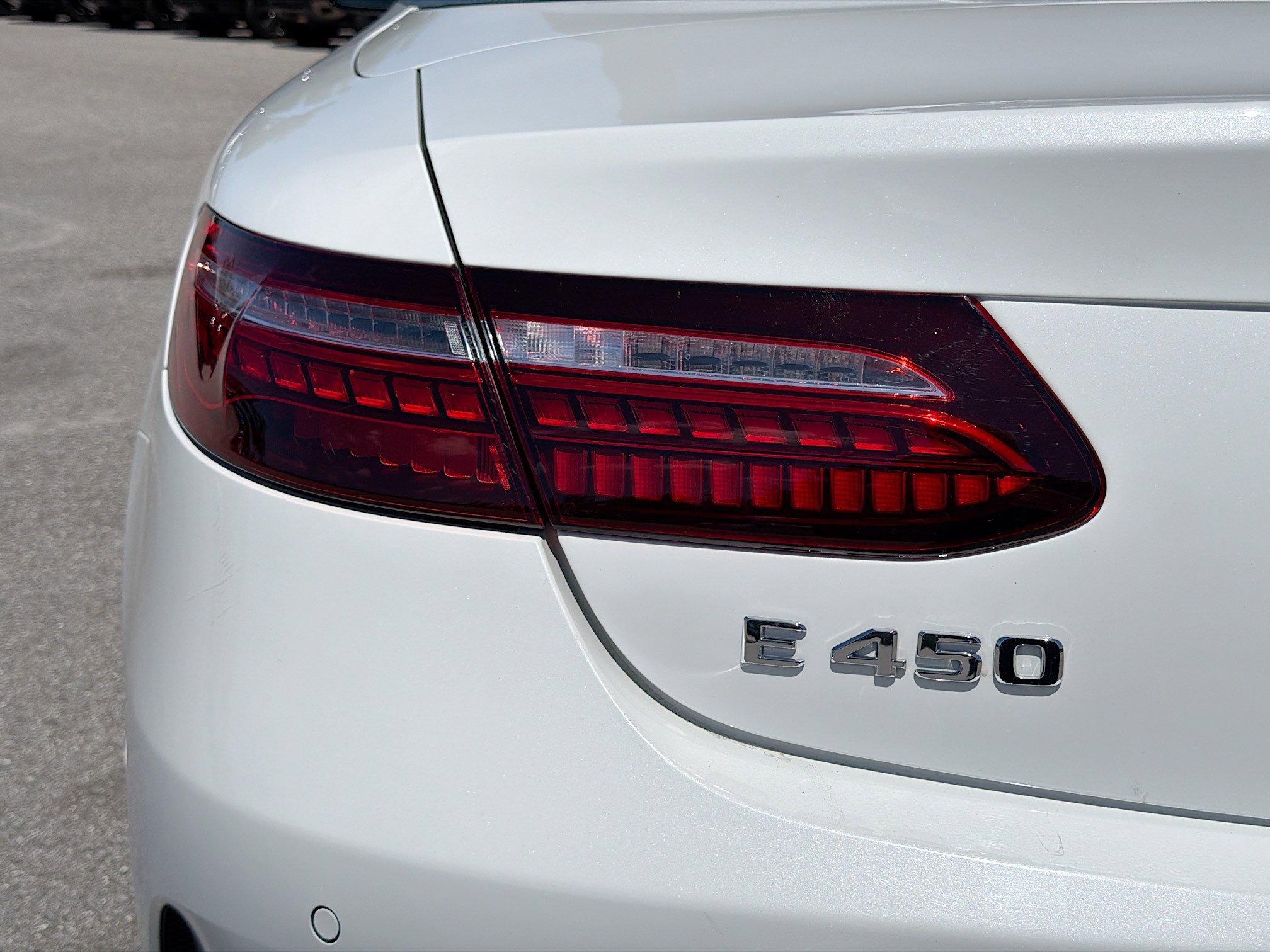 Used 2023 Mercedes-Benz E 450 4MATIC Cabriolet image 10