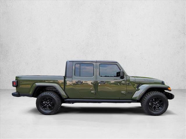 Certified 2023 Jeep Gladiator Sport AWD/4WD image 4