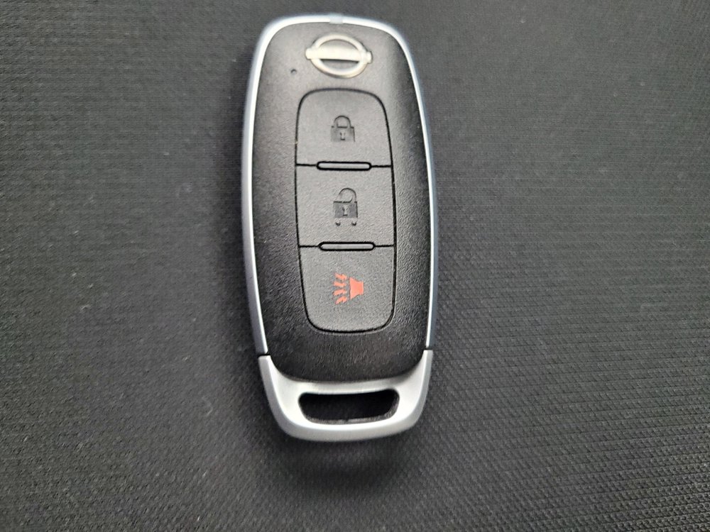 Used 2024 Nissan Sentra SV image 32