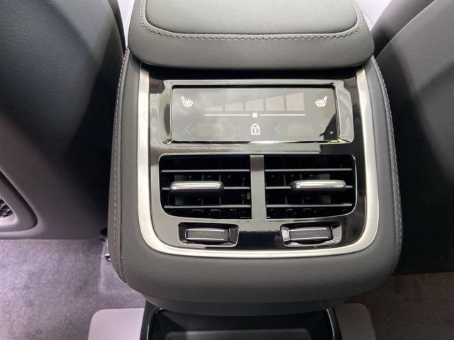 New 2026 Volvo XC90 B6 Plus AWD/4WD image 13