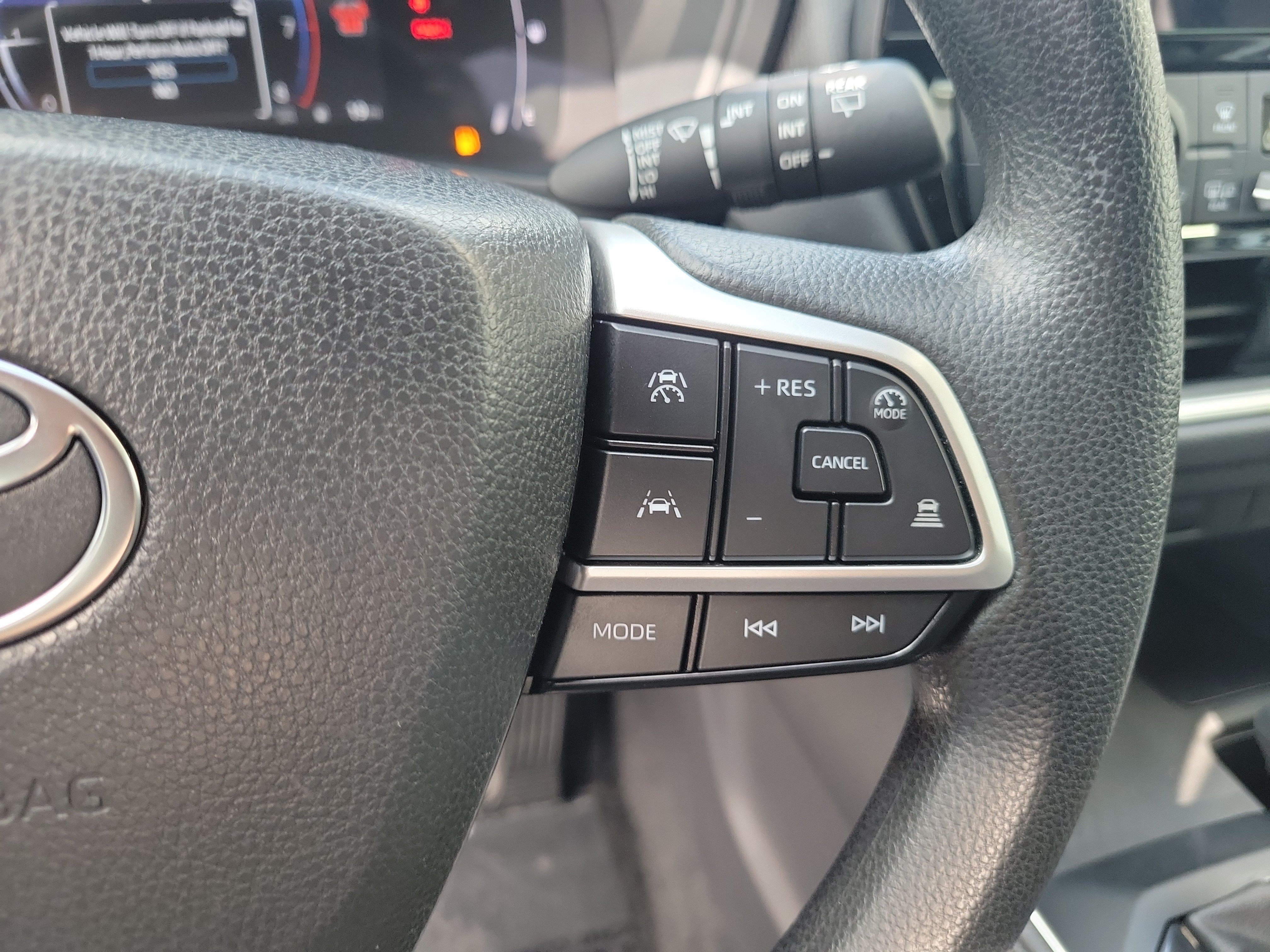 Used 2025 Toyota Grand Highlander FWD image 28