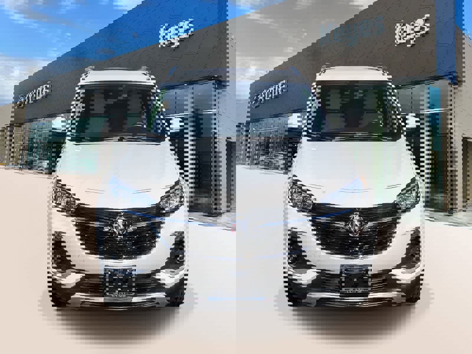 Used 2023 Buick Encore GX Select image 2