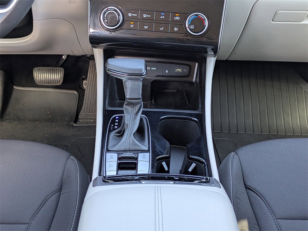 Used 2023 Hyundai Tucson SEL w/ Winter Package image 18