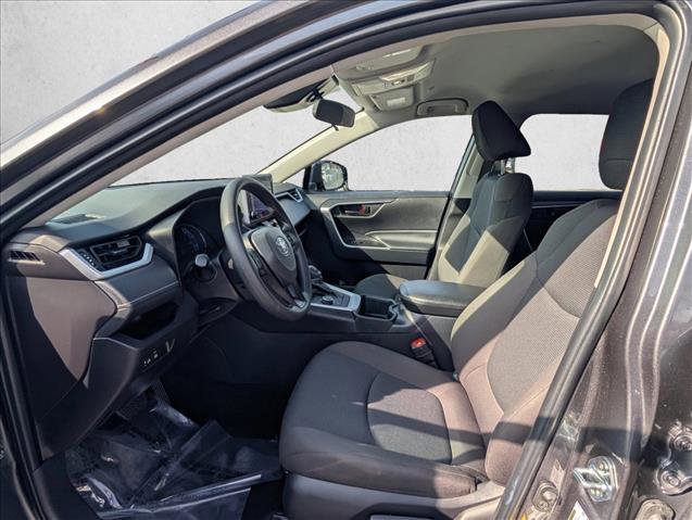 Used 2025 Toyota RAV4 LE image 16