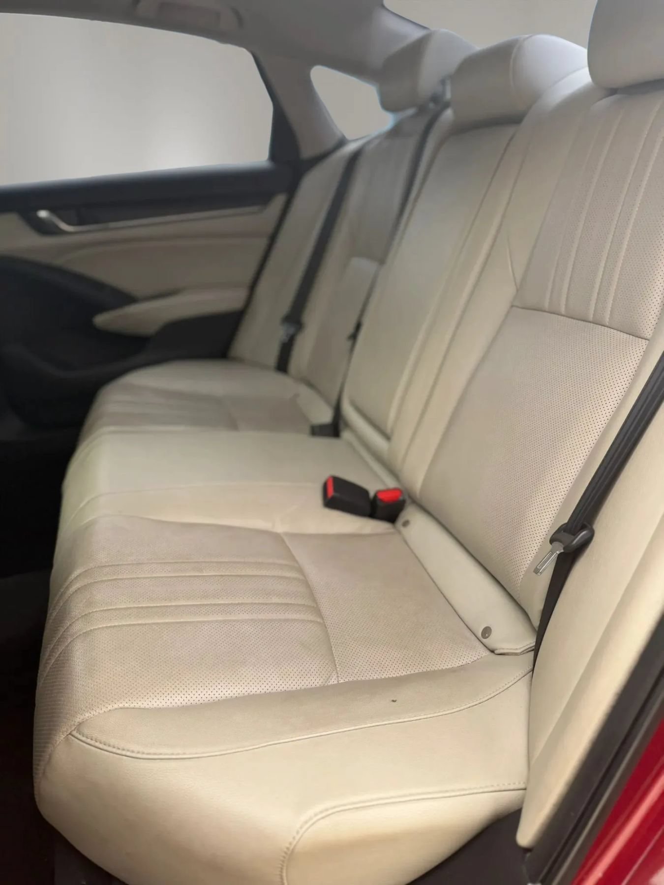 Used 2018 Honda Accord Touring image 18
