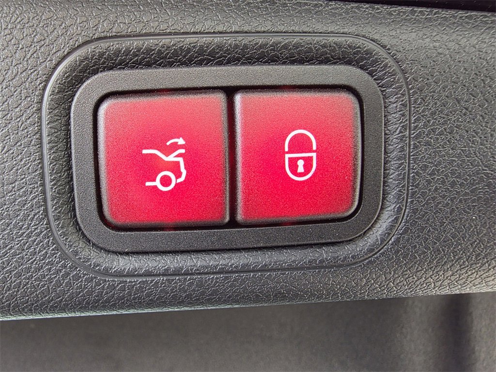 Certified 2023 Mercedes-Benz E 350 4MATIC Sedan image 37