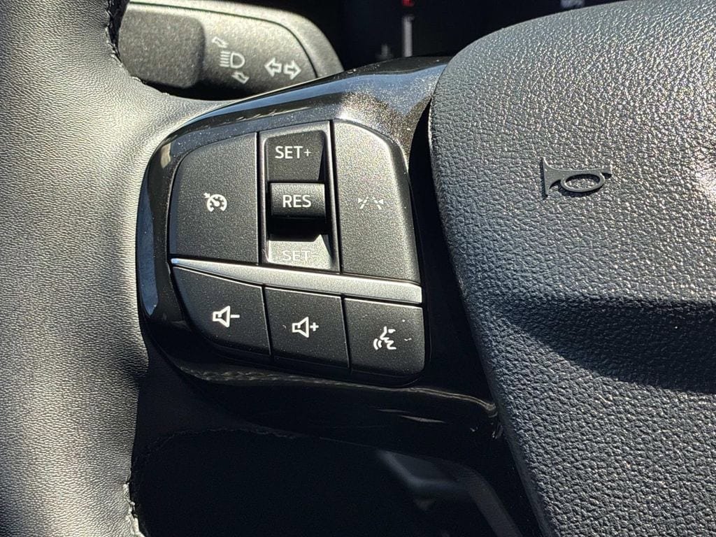 Used 2025 Ford Escape Active w/ Cold Weather Package FWD image 23